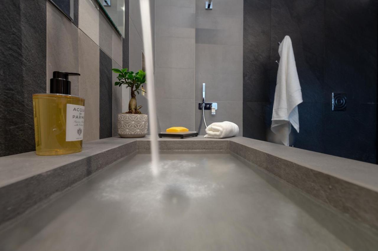Qui Vicino Boutique Rooms And Suites Trapani Exterior foto